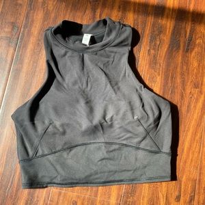 Lululemon Sports Bra Tank Cropped - size 8